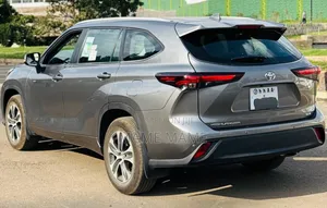New Toyota Highlander 2025 Gray
