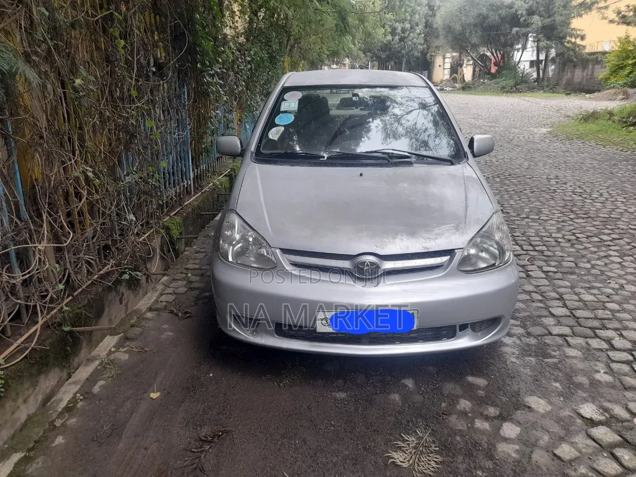 Toyota Platz 2005 Silver