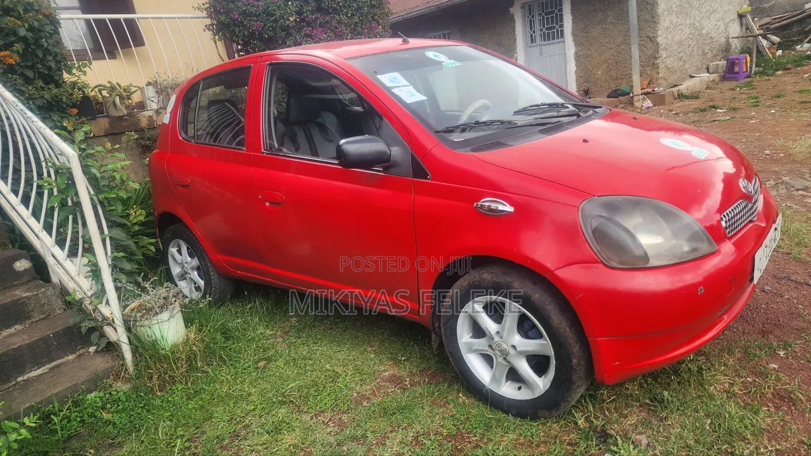 Toyota Yaris 2001 Red