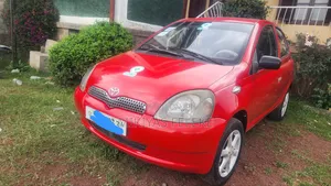 Toyota Yaris 2001 Red