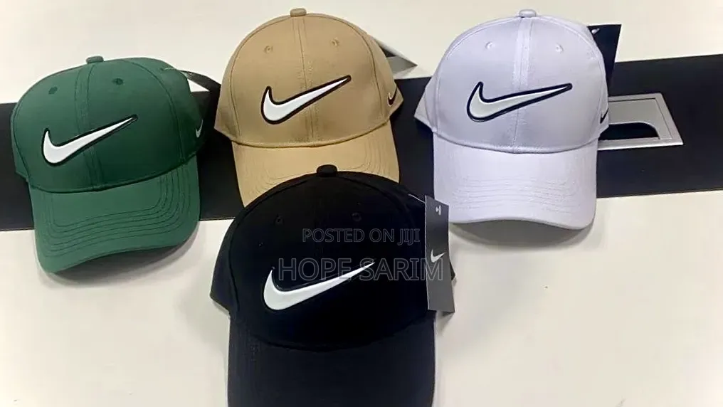 La Graffiti Embroidered Trucker Caps -