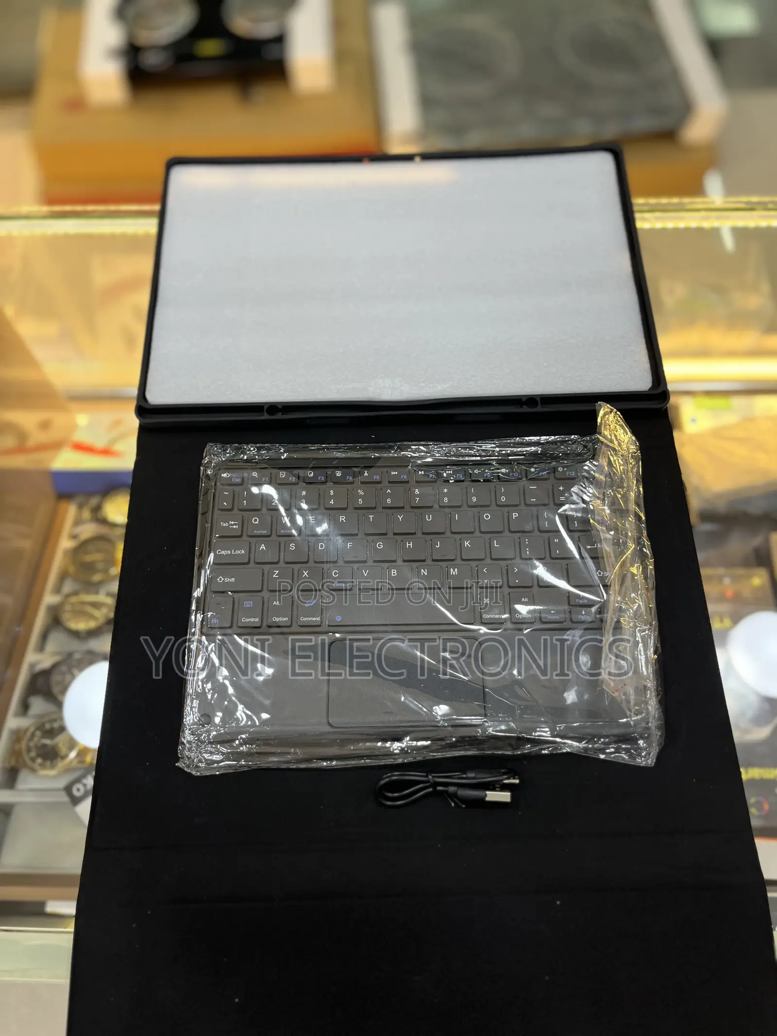Magic Keypad Case / Smart Keyboard Folio Packaging