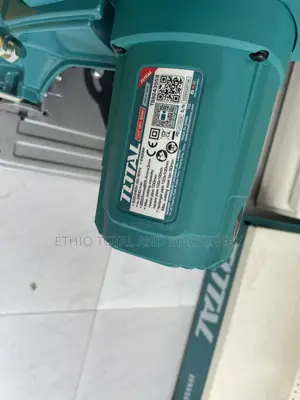 Total Industrial 2400w Cut Off Saw (Ts)