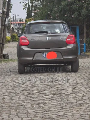 Suzuki Swift 2022 Gray