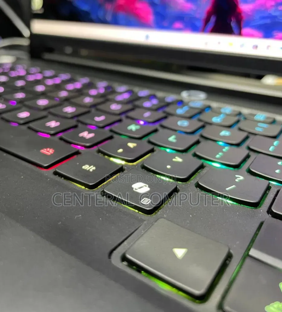 New Laptop Lenovo Lrgion 7i 64GB Intel Core Ultra 9 SSD 2T