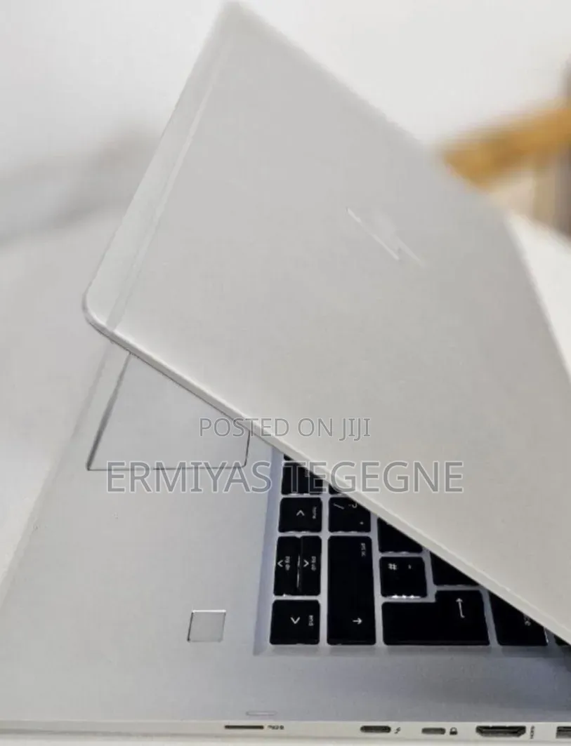 New Laptop HP EliteBook 830 G8 16GB Intel Core i5 SSD 512GB