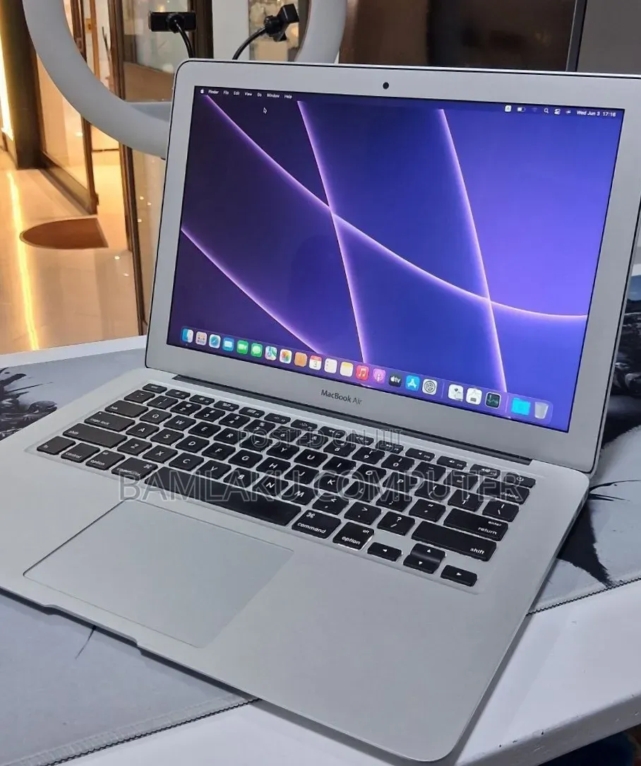 New Laptop Apple MacBook Air 2015 8GB Intel Core i5 SSD 256GB