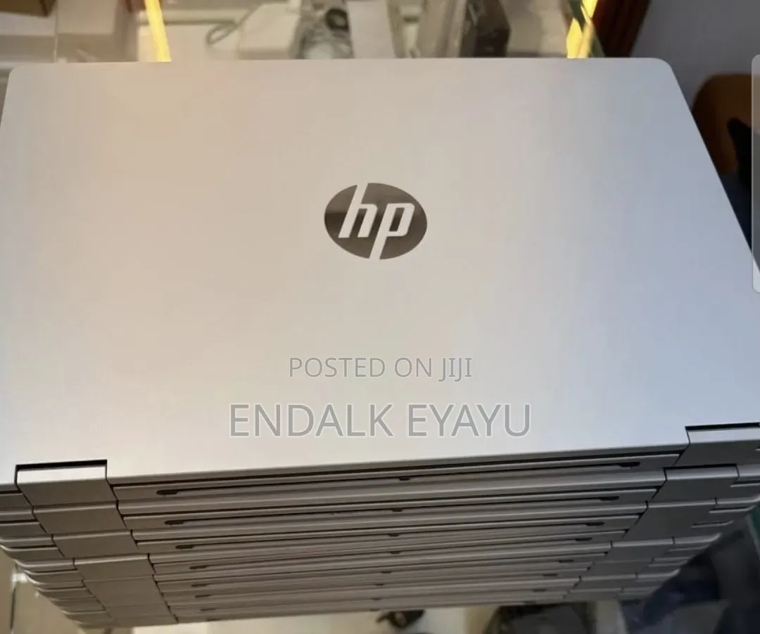 New Laptop HP OmniBook 5 Flip 16GB Intel Core 7 SSD 512GB
