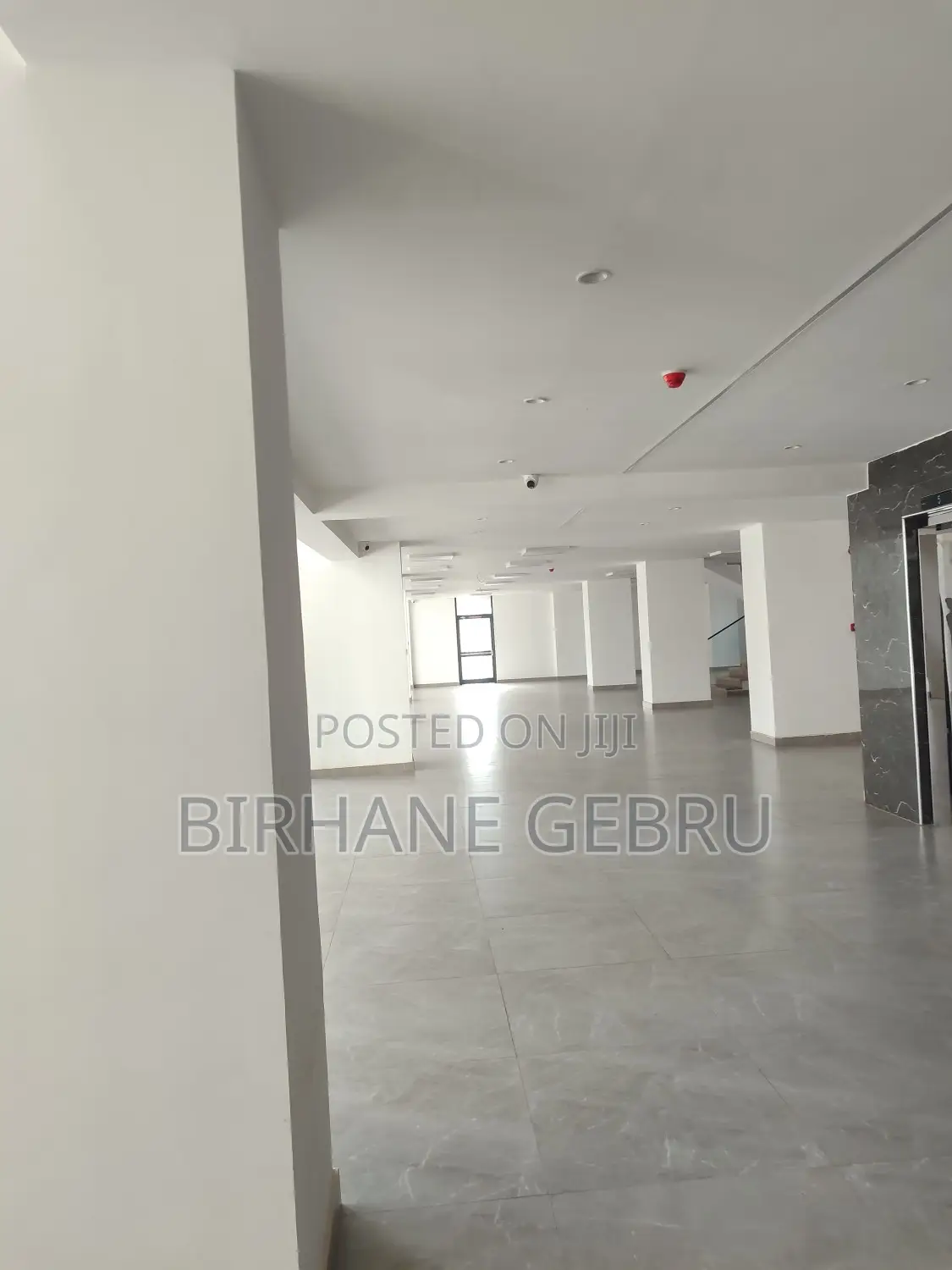 Space Rent for Resturan Cafe Berger and Other