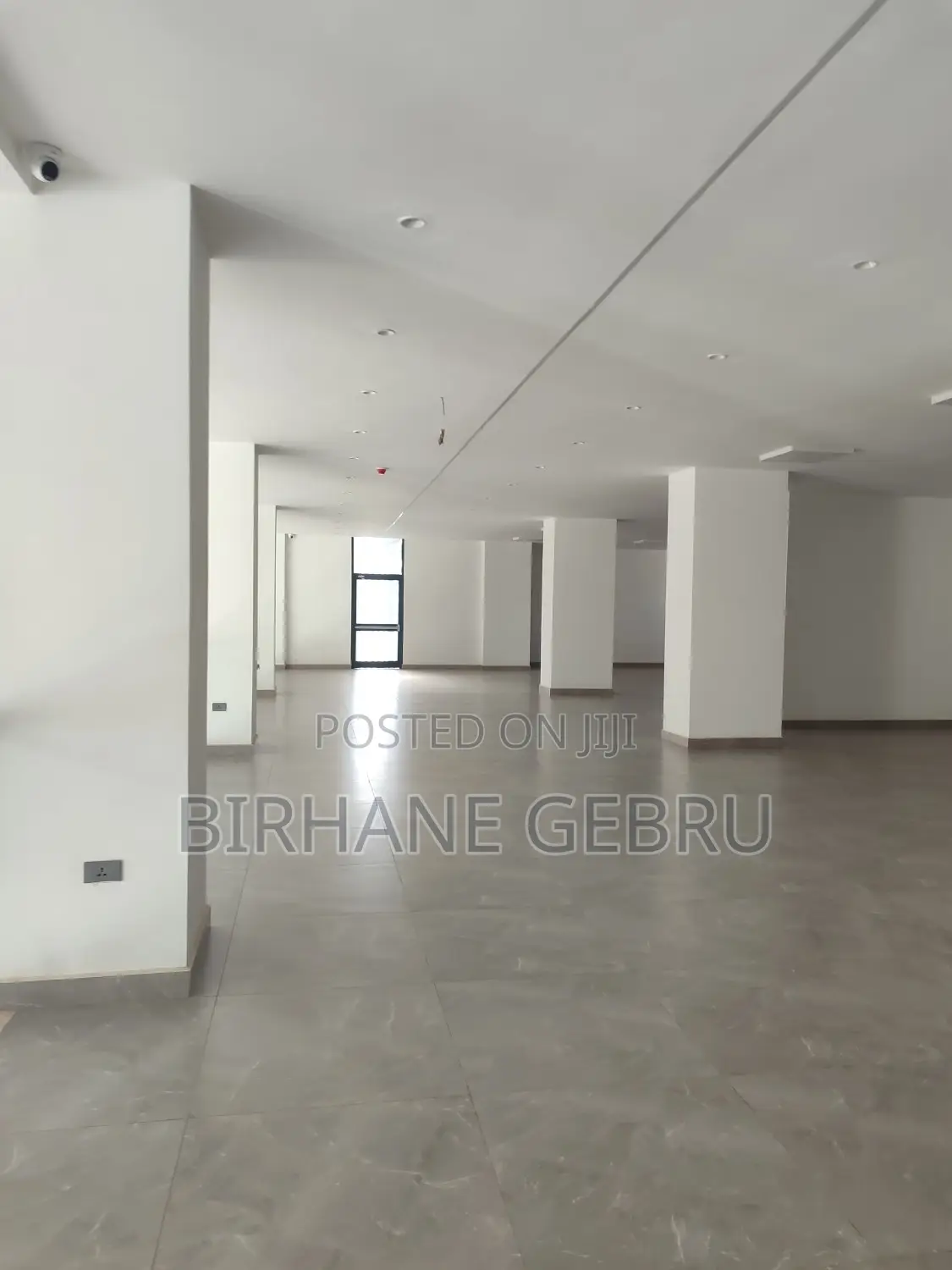 Space Rent for Resturan Cafe Berger and Other