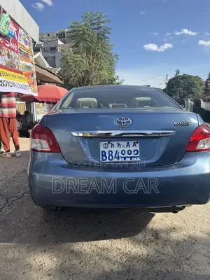 Toyota Yaris 2011 Blue