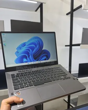 New Laptop Asus ROG Zephyrus G15 16GB AMD Ryzen 7 SSD 512GB