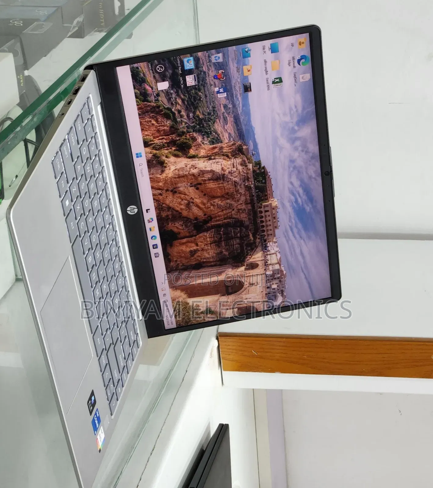 New Laptop HP Stream Notebook 16GB Intel Core i5 SSD 512GB