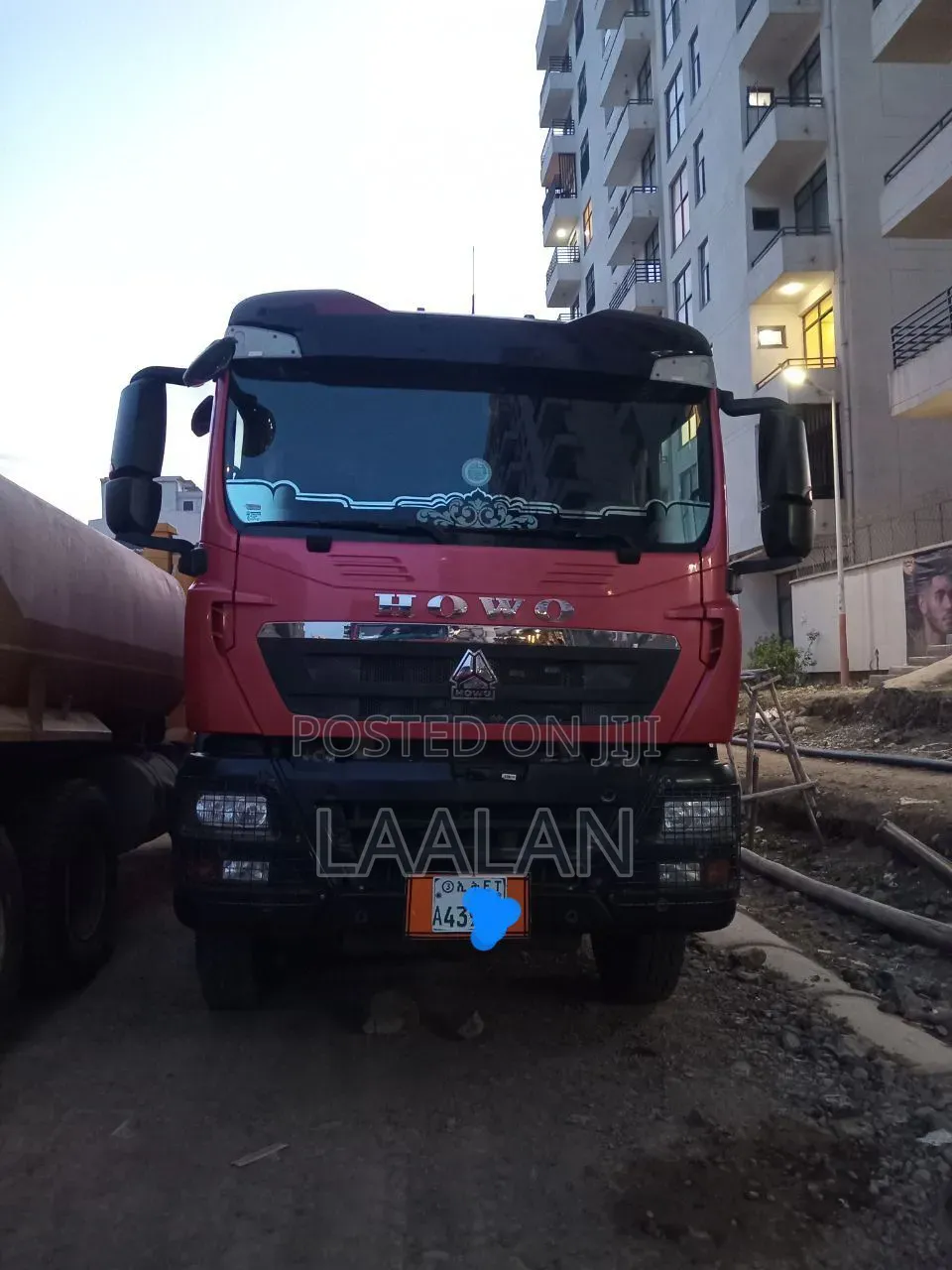 Sinotruk Howo 2025 Red
