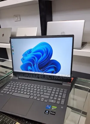 New Laptop HP Victus 16 16GB Intel Core i7 SSD 1T