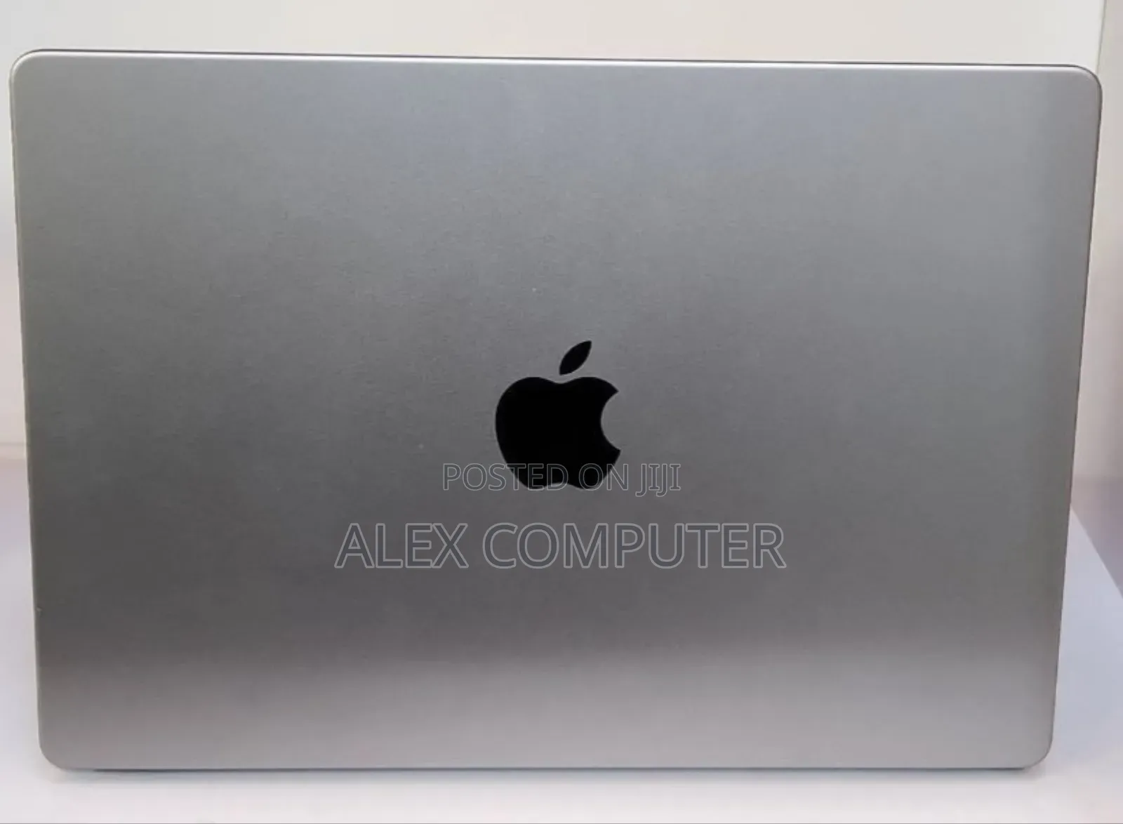 New Laptop Apple MacBook Pro 2023 M3 8GB Apple M3 SSD 512GB