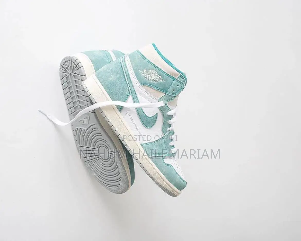 Air Jordan 1 High