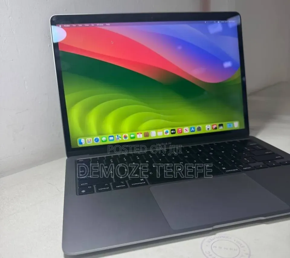 New Laptop Apple MacBook Air 2020 M1 16GB Apple M1 SSD 256GB