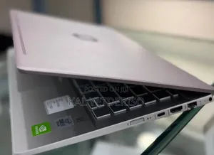 New Laptop HP Pavilion 10 8GB Intel Core i7 SSD 512GB