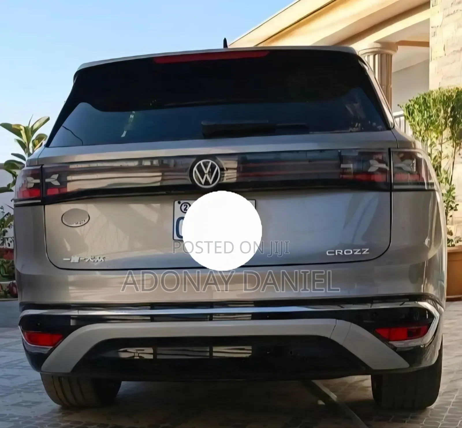 Volkswagen ID.6 2024 Gold