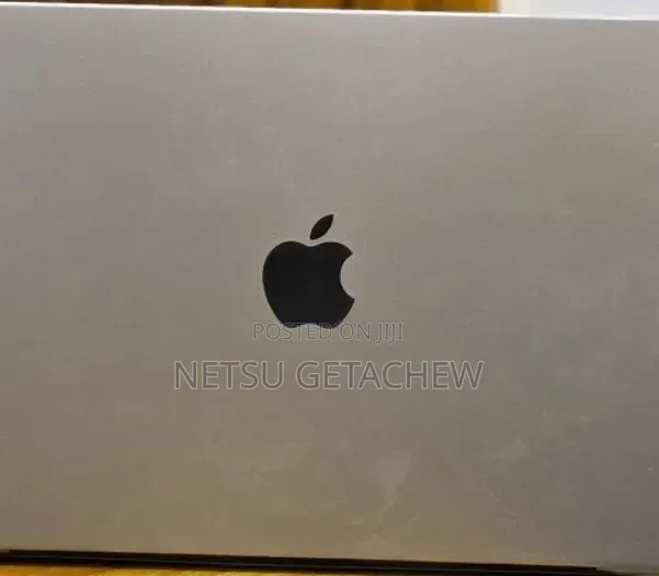 New Laptop Apple MacBook Pro 2020 M1 32GB Apple M1 Pro SSD 512GB