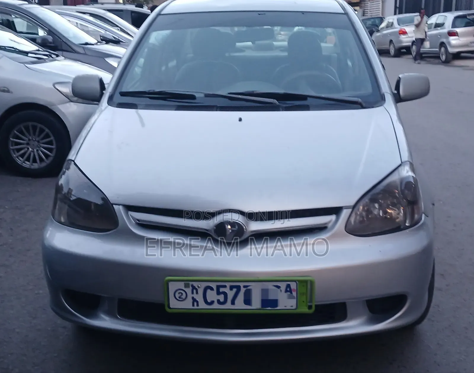 Toyota Platz 2004 Silver