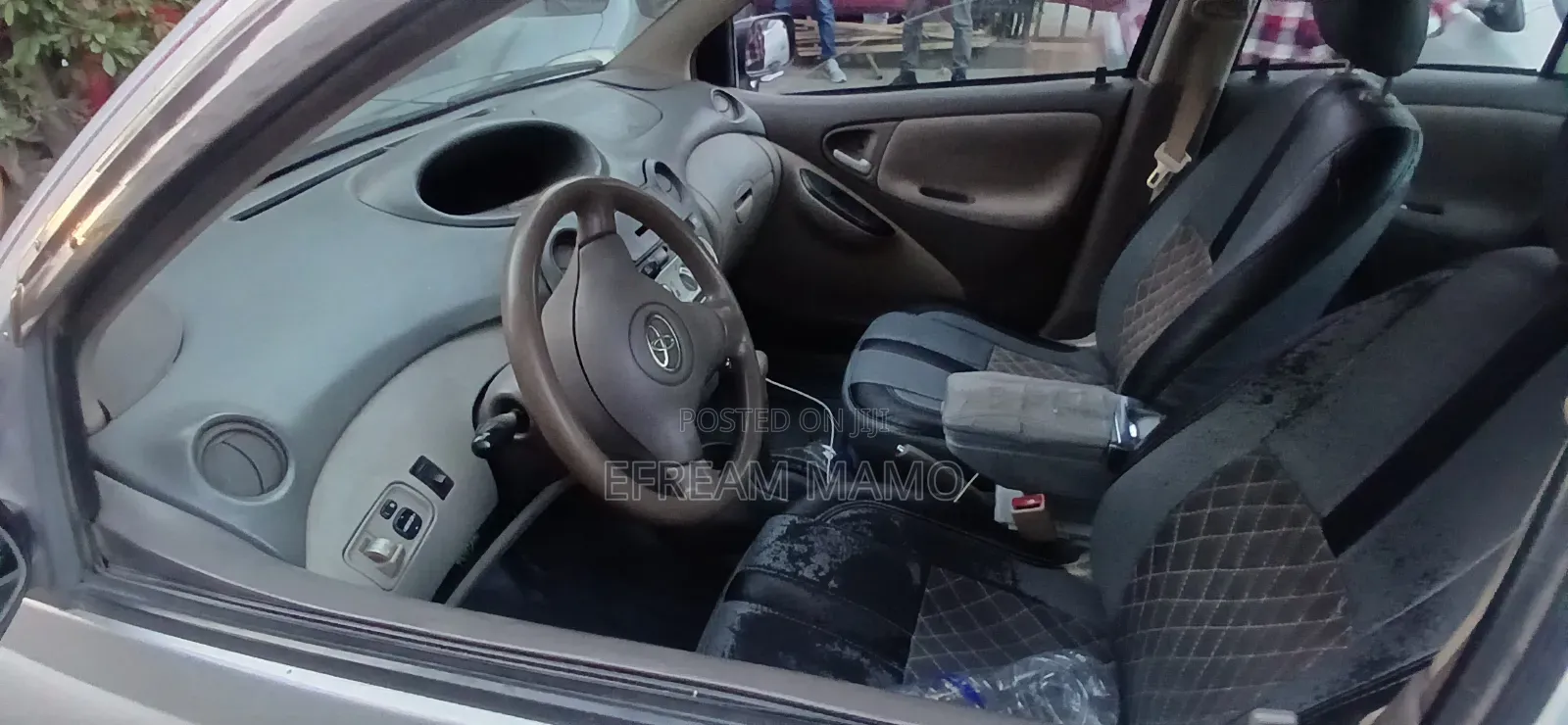 Toyota Platz 2004 Silver