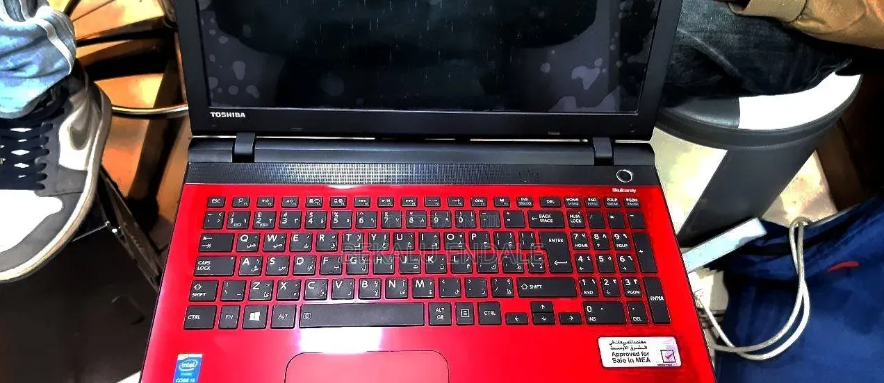 Laptop Toshiba 4GB Intel Core i3 HDD 500GB
