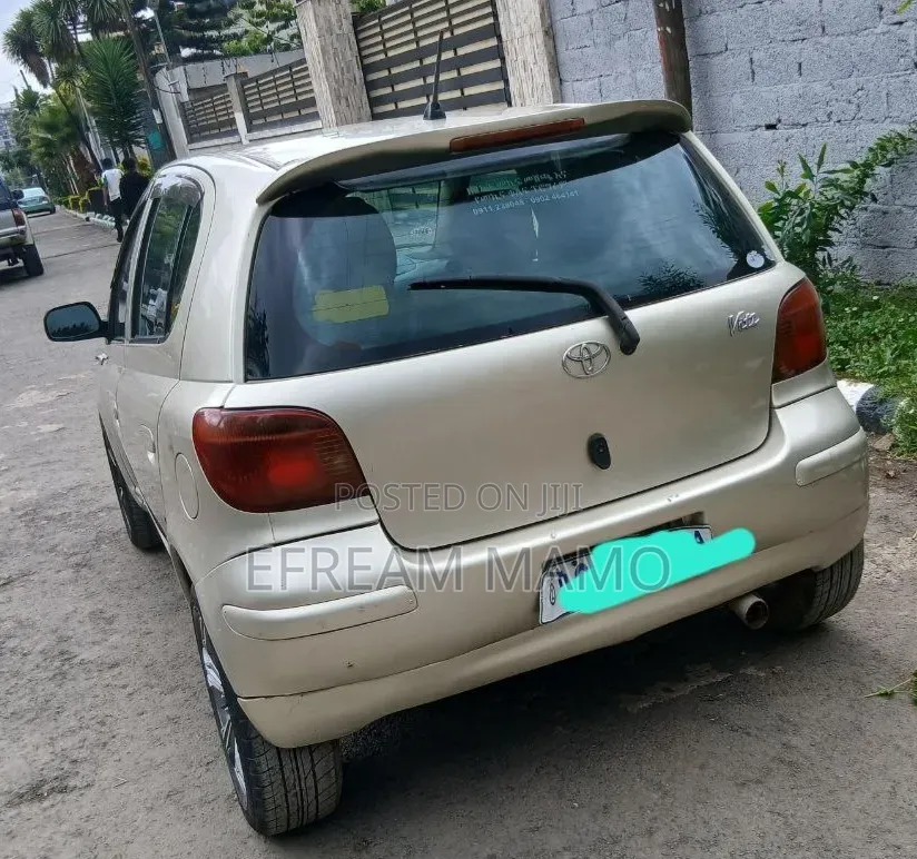Toyota Vitz 2004