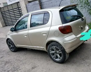 Toyota Vitz 2004