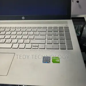 Laptop HP Pavilion 15 8GB Intel Core i5 HDD+SSD 128GB