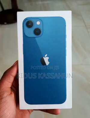 New Apple iPhone 13 128 GB Blue