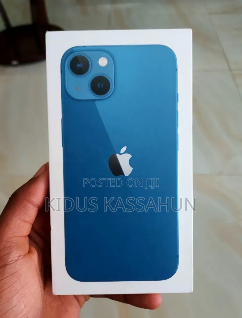 New Apple iPhone 13 128 GB Blue