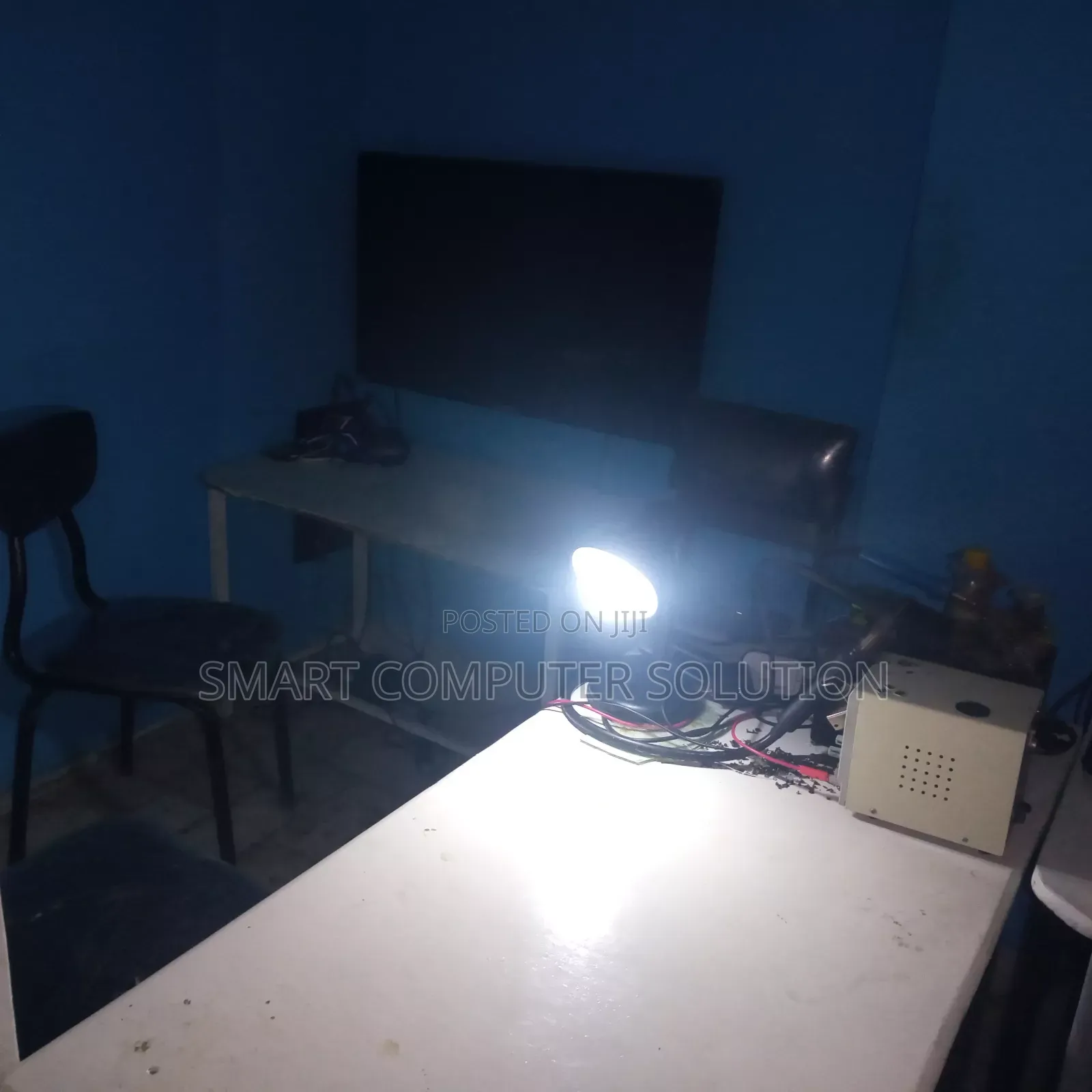 Frameless Laptop Screen
