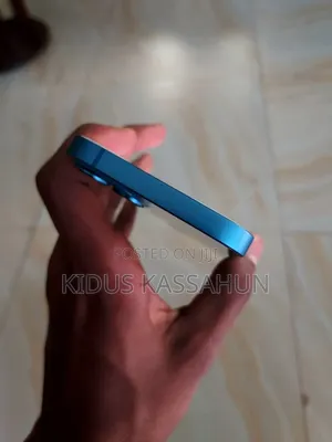 New Apple iPhone 13 128 GB Blue
