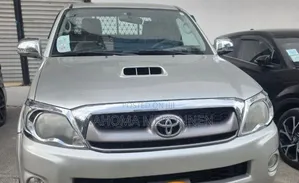 Toyota Hilux 2009 Silver