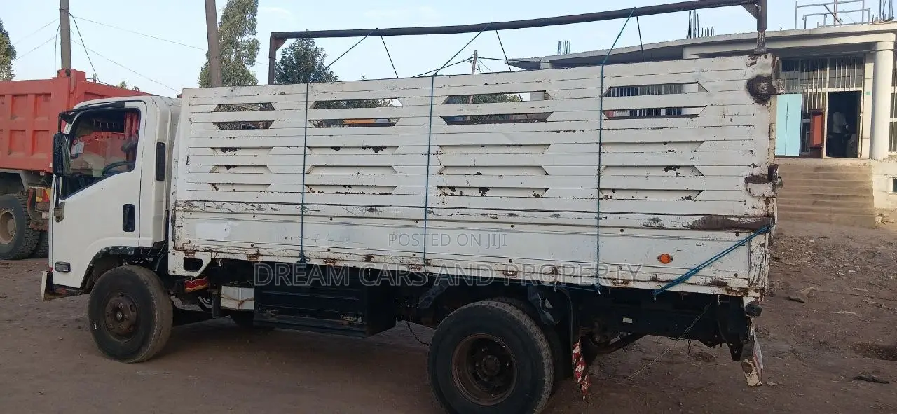 2015 Isuzu Obama