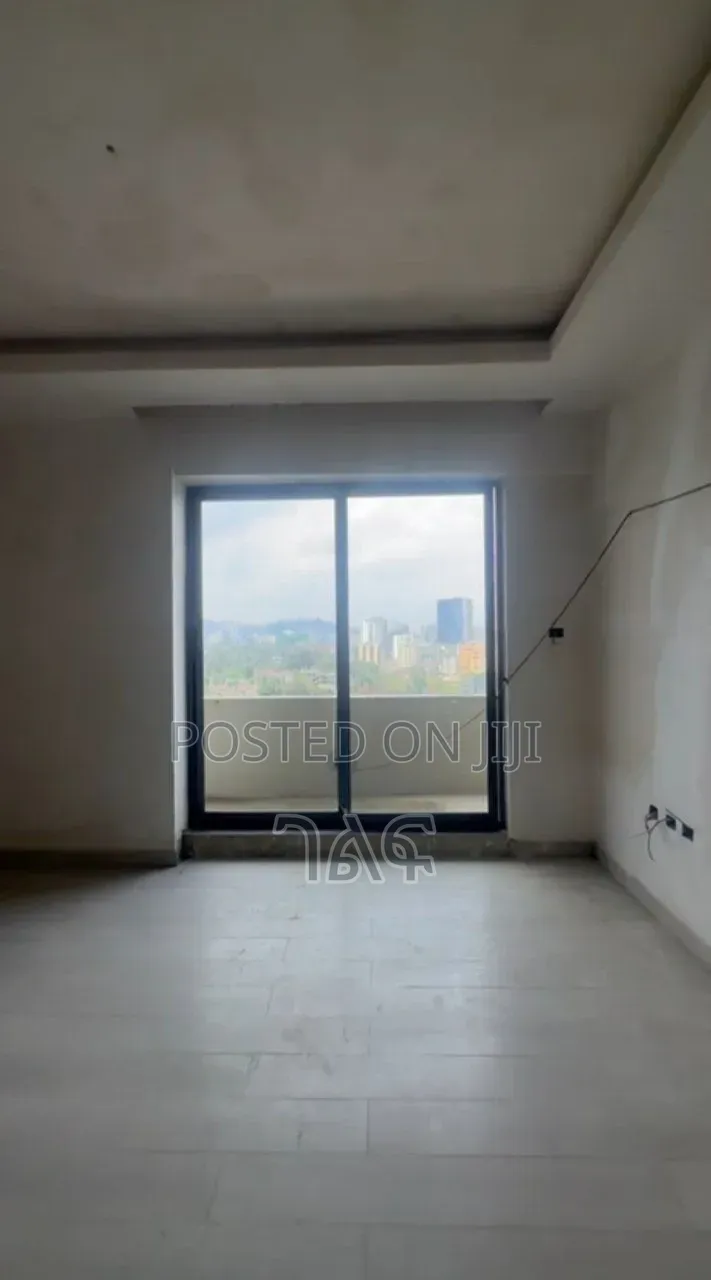 2bdrm Apartment in ካሳንችስ ላይ ቅንጡ አፓርትመንት, Bole for sale