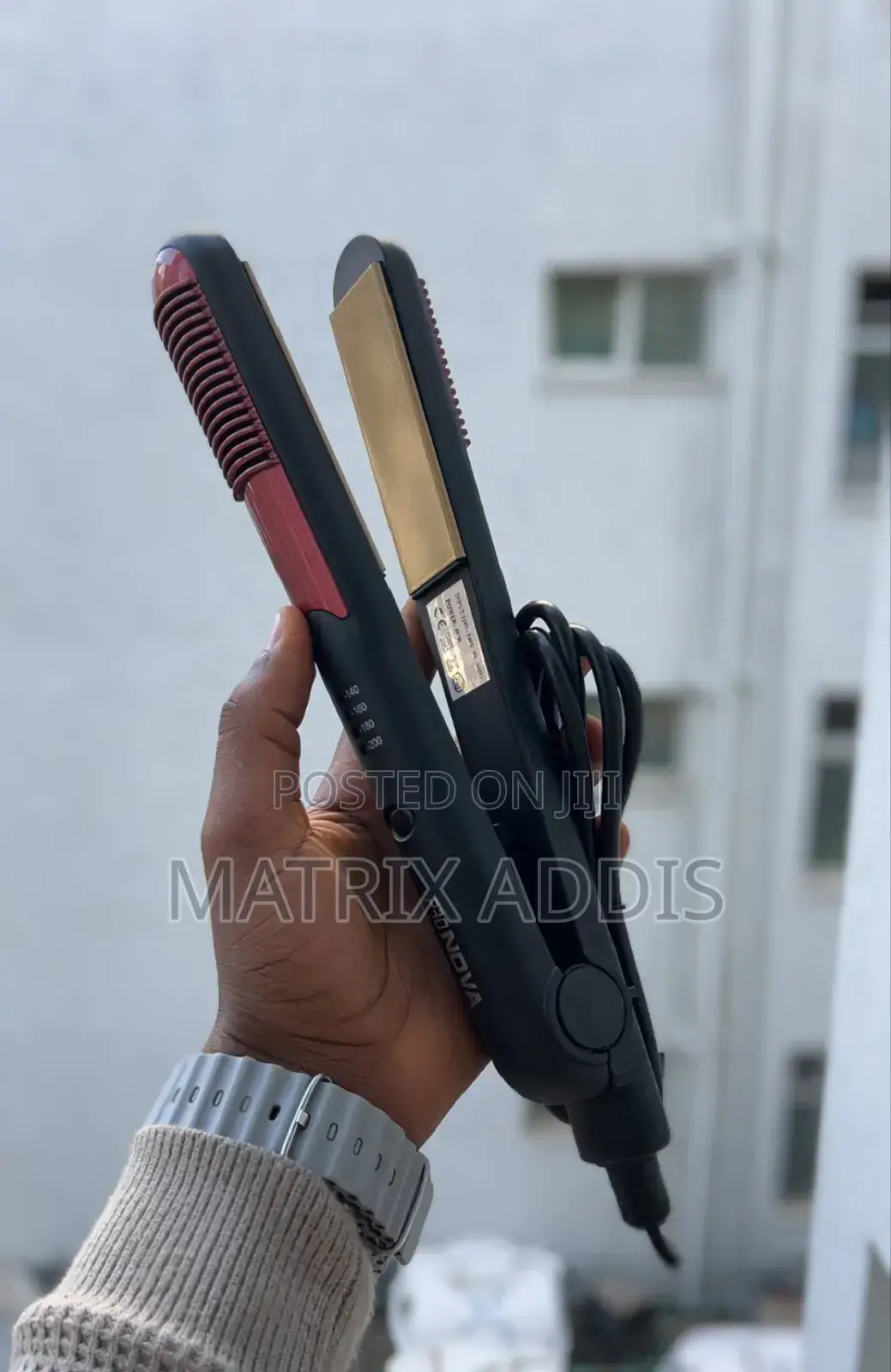 Pronova Hair Straightener