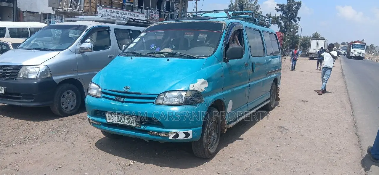Toyota HiAce 1997 Blue