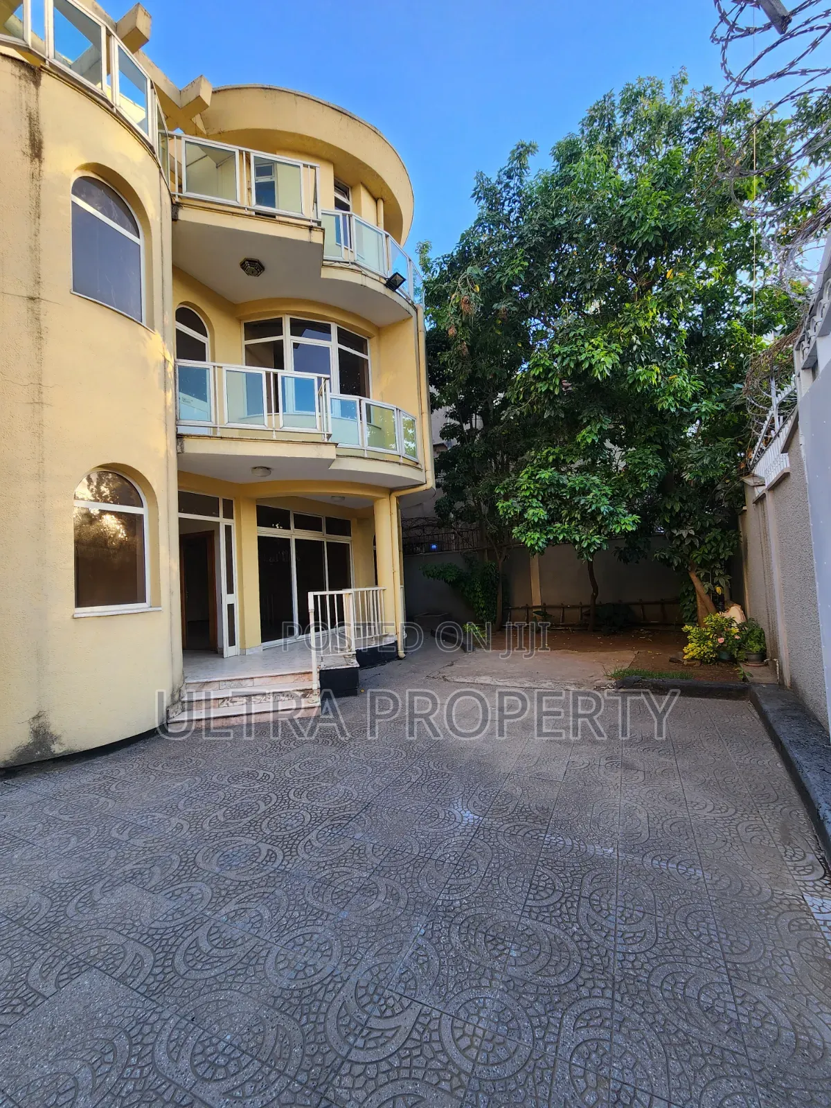 7bdrm House in Bole for rent