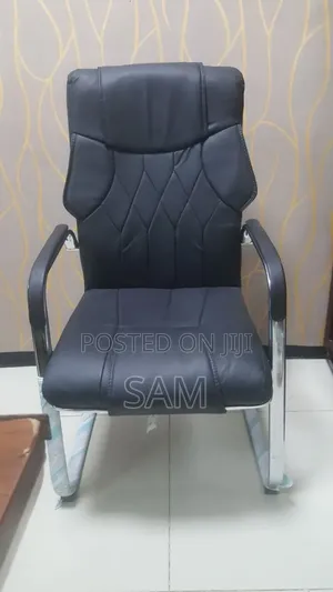 U- Leg Chair