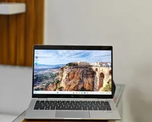 New Laptop HP EliteBook 830 G6 16GB Intel Core i7 SSD 512GB