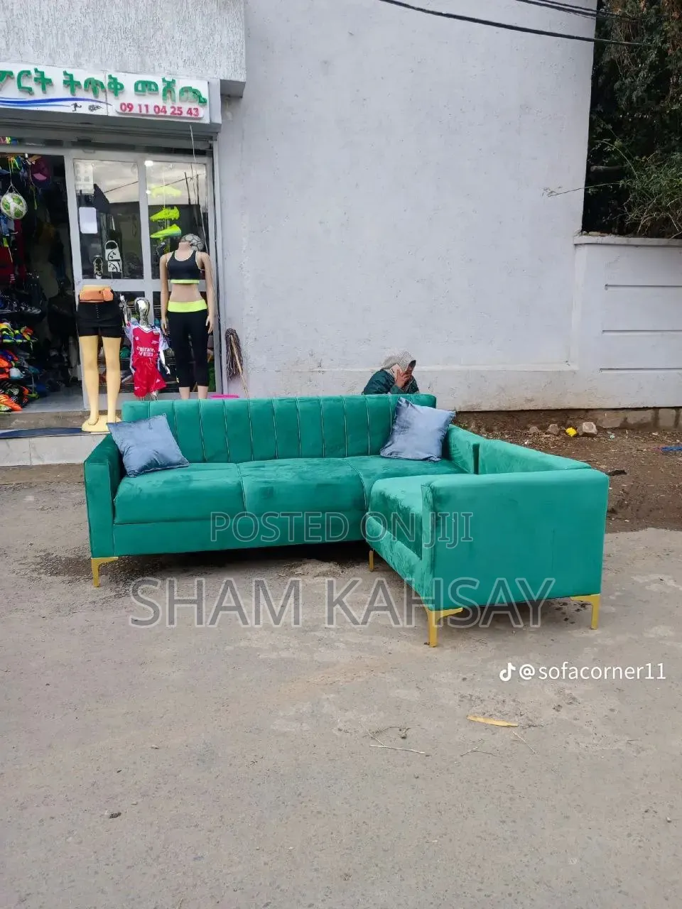 Beautiful Living Room Wooden Sofa