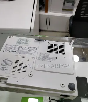 Eepson Projecter