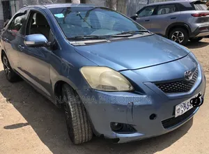 Toyota Belta 2011 Blue