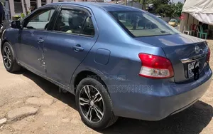 Toyota Belta 2011 Blue