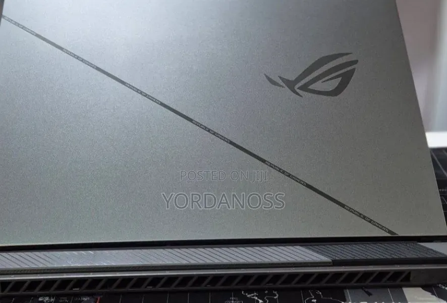 New Laptop Asus ROG Strix G16 G614 32GB Intel Core i9 SSD 2T