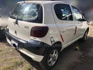 Toyota Yaris 2003 White