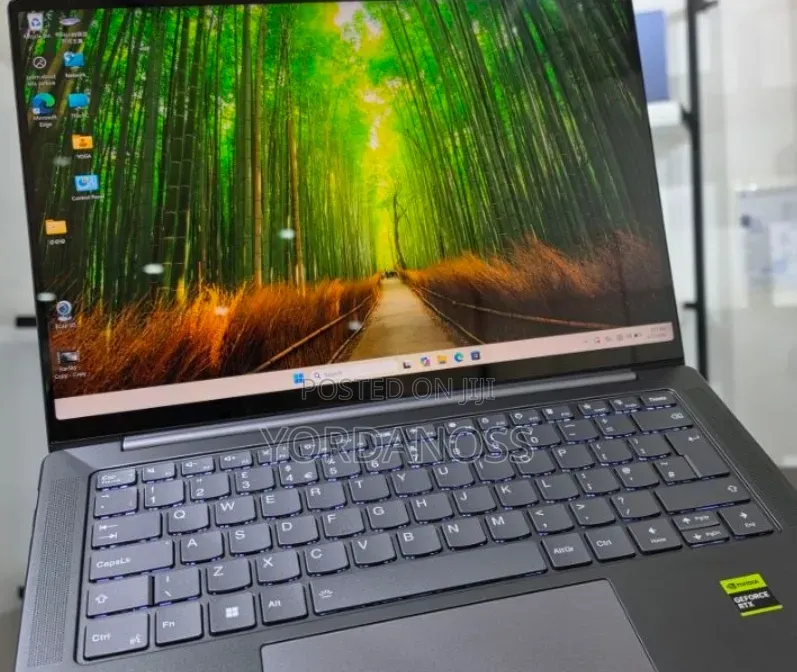 New Laptop Lenovo 32GB AMD Ryzen 7 SSD 512GB